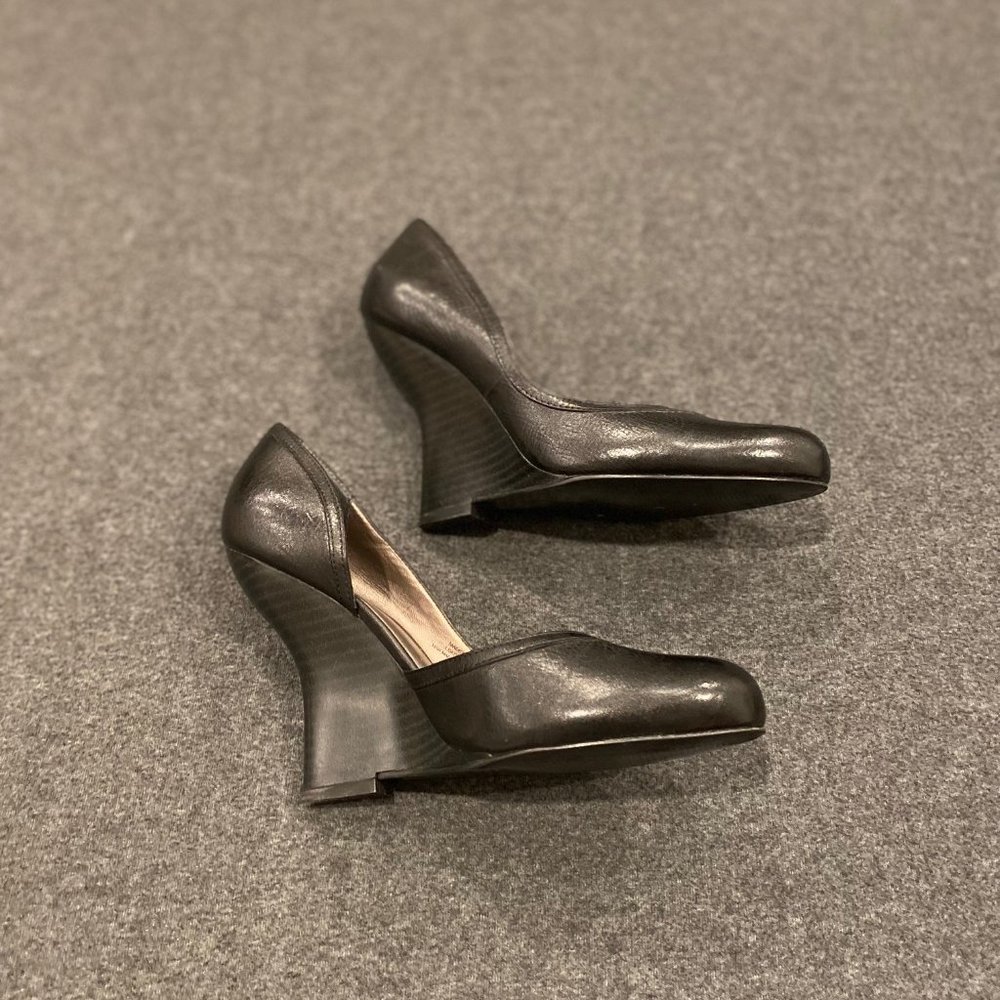 BCBG Paris Black Shoes 6 1/2